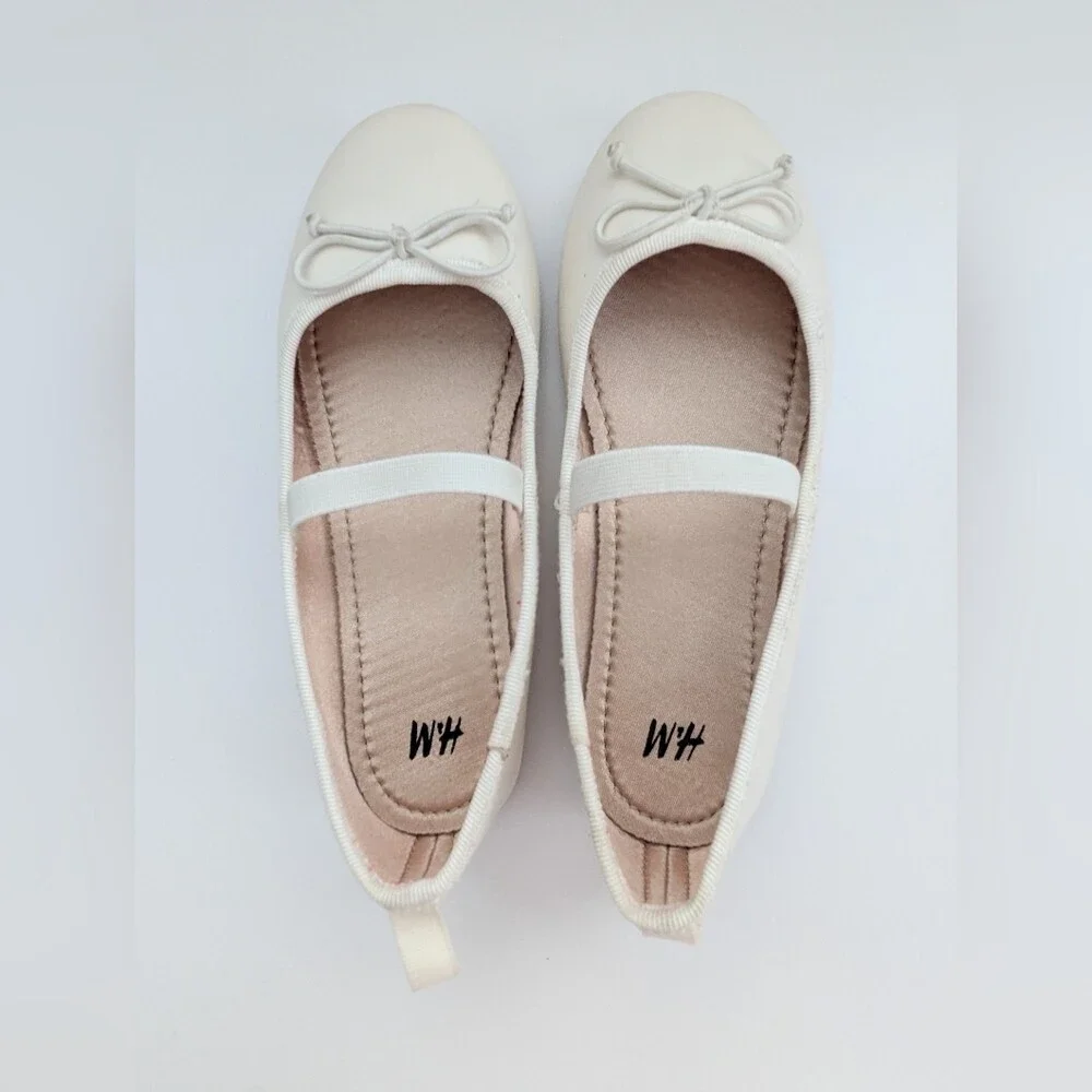 H&M Kids (Size 12-12.5) Off-White/Ivory Mary-Jane/Ballet Flats/Shoes